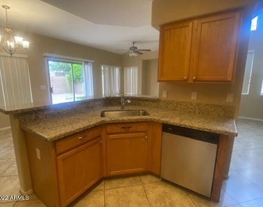 10050 E Carmel Avenue - Photo Thumbnail 18