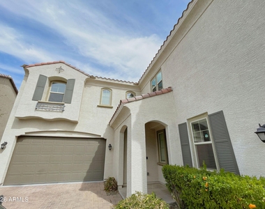 17155 N 9th Place - Photo Thumbnail 2