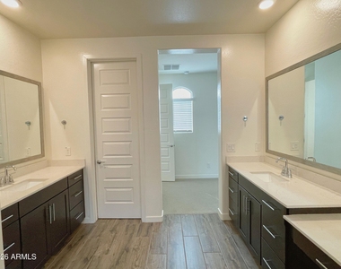 17155 N 9th Place - Photo Thumbnail 20