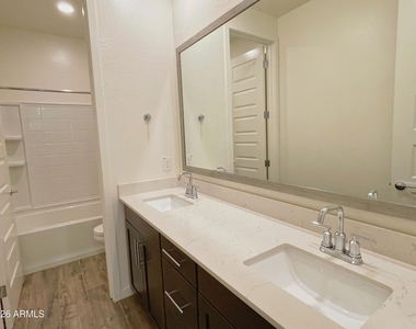 17155 N 9th Place - Photo Thumbnail 30