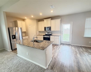 209 Aceves Court - Photo Thumbnail 4