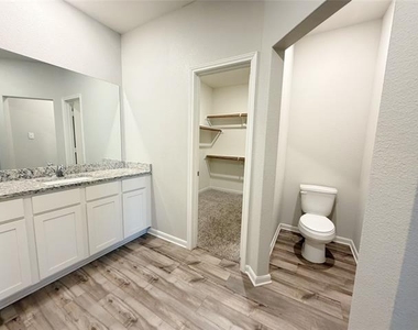 209 Aceves Court - Photo Thumbnail 14