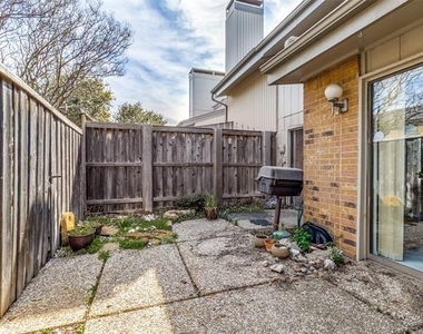12219 Montego Plaza - Photo Thumbnail 10