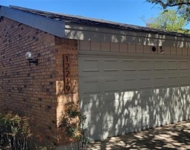 12219 Montego Plaza - Photo Thumbnail 3