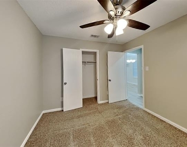 524 Buckstone Drive - Photo Thumbnail 11
