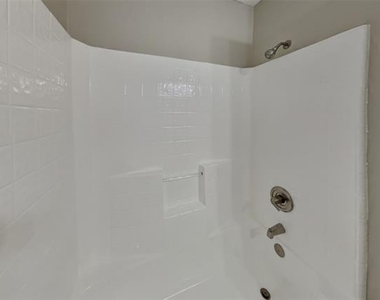 524 Buckstone Drive - Photo Thumbnail 15
