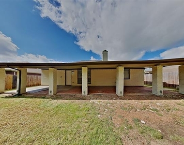 524 Buckstone Drive - Photo Thumbnail 16