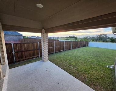 3204 Ferrero Lane - Photo Thumbnail 3
