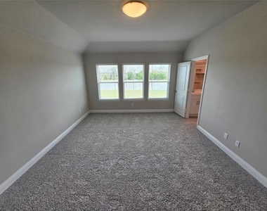 3204 Ferrero Lane - Photo Thumbnail 11