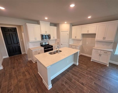 3204 Ferrero Lane - Photo Thumbnail 7