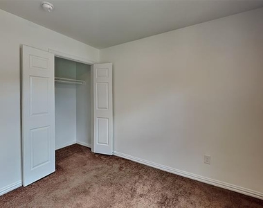 3321 Rutz Street - Photo Thumbnail 6