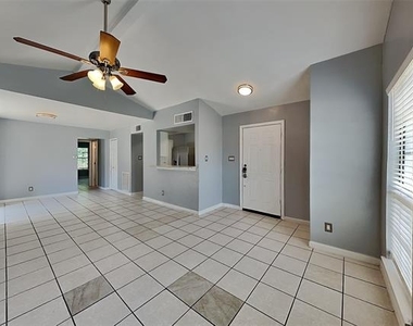 420 Dollins Street - Photo Thumbnail 2