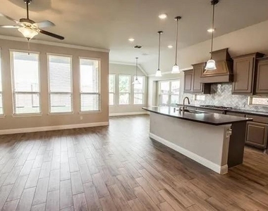 1409 Coleto Creek Trail - Photo Thumbnail 5
