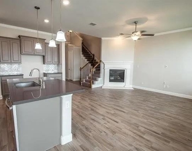 1409 Coleto Creek Trail - Photo Thumbnail 7