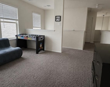 2340 Evening Stone Drive - Photo Thumbnail 10