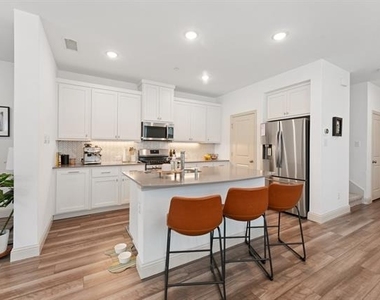 6028 Silverado Trail - Photo Thumbnail 4