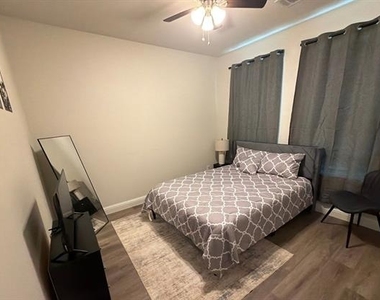 2414 Forest Hill Lane - Photo Thumbnail 22