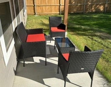 2414 Forest Hill Lane - Photo Thumbnail 28