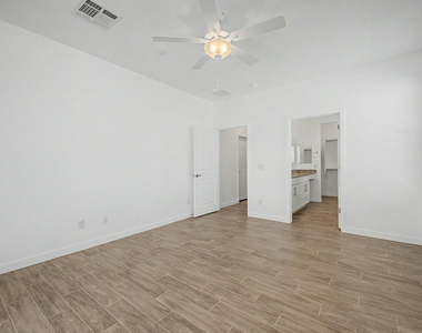 6232 E University Drive - Photo Thumbnail 19