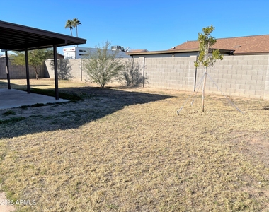 4746 W Aster Drive - Photo Thumbnail 24