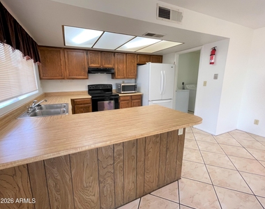 4746 W Aster Drive - Photo Thumbnail 3