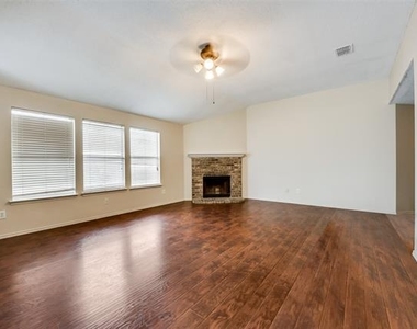 1629 Thornhill Lane - Photo Thumbnail 7