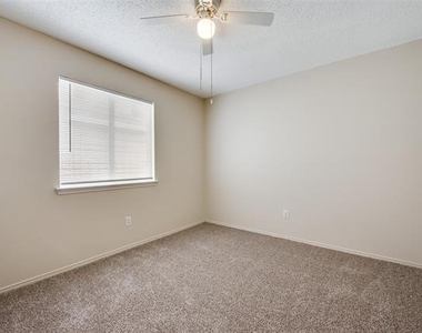 1629 Thornhill Lane - Photo Thumbnail 33