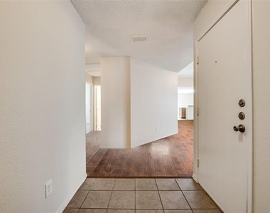 1629 Thornhill Lane - Photo Thumbnail 3