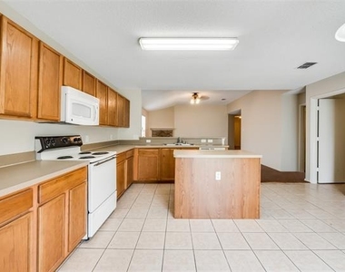 1629 Thornhill Lane - Photo Thumbnail 13
