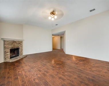 1629 Thornhill Lane - Photo Thumbnail 6