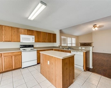 1629 Thornhill Lane - Photo Thumbnail 12