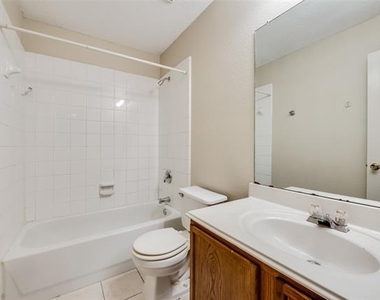 1629 Thornhill Lane - Photo Thumbnail 28