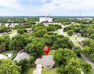 604 S Maxey Street - Photo Thumbnail 21