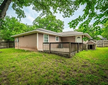 604 S Maxey Street - Photo Thumbnail 23