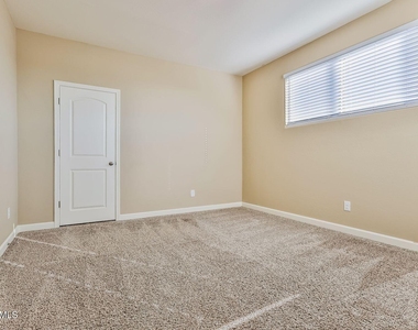 33256 N Jamie Lane - Photo Thumbnail 10