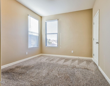 33256 N Jamie Lane - Photo Thumbnail 8