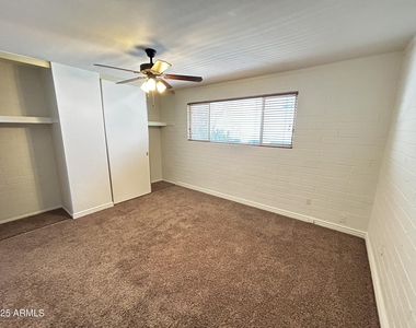 4846 N Woodmere Fairway -- - Photo Thumbnail 14