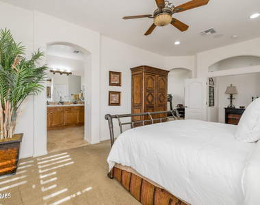 4176 E Clubview Drive - Photo Thumbnail 11
