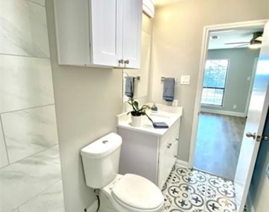 2505 Wedglea Drive - Photo Thumbnail 25