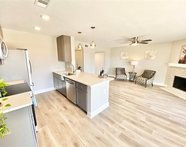 2505 Wedglea Drive - Photo Thumbnail 1