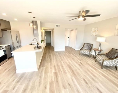 2505 Wedglea Drive - Photo Thumbnail 15