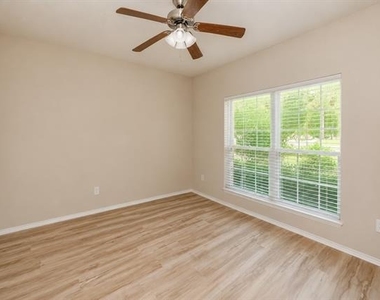 3121 Hornbeam Street - Photo Thumbnail 25