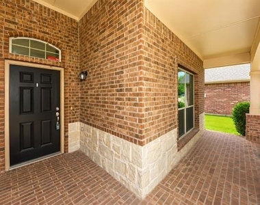 3121 Hornbeam Street - Photo Thumbnail 5
