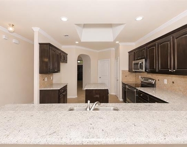 3121 Hornbeam Street - Photo Thumbnail 15