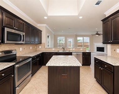 3121 Hornbeam Street - Photo Thumbnail 14