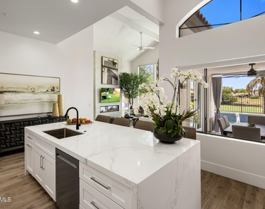 8222 E Cortez Drive - Photo Thumbnail 8