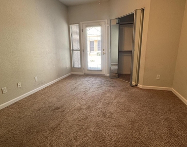 101 N 7th Street - Photo Thumbnail 15
