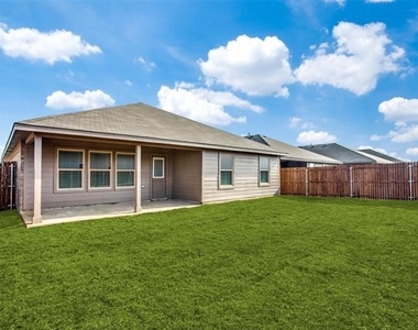 16437 Pembine Lane - Photo Thumbnail 9