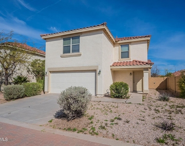 2420 E Gleneagle Drive - Photo Thumbnail 2