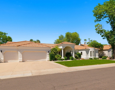 8638 E Dahlia Drive - Photo Thumbnail 2